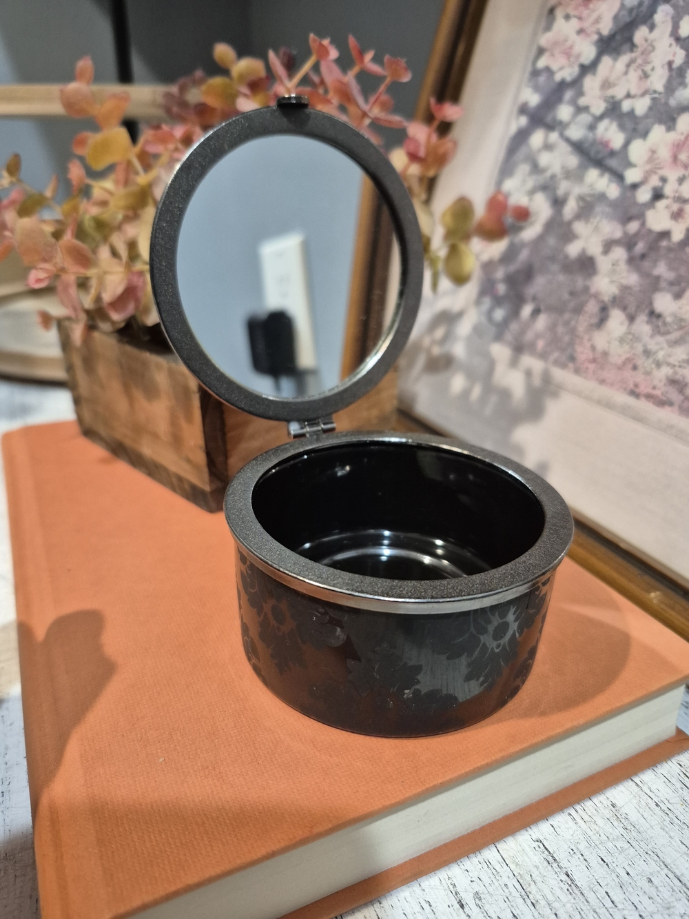 Compact Round Black Floral Jewelry Box with Mirror Metal Trinket Dish